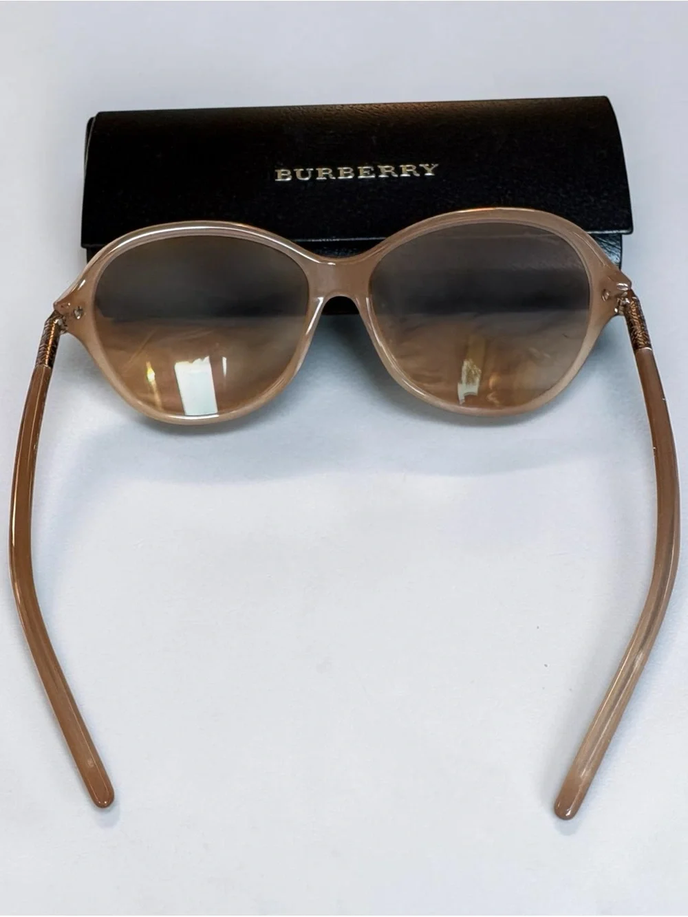 Burberry Women’s Oversized Sunglasses Nude Beige Brown Gradient Lenses + Case
